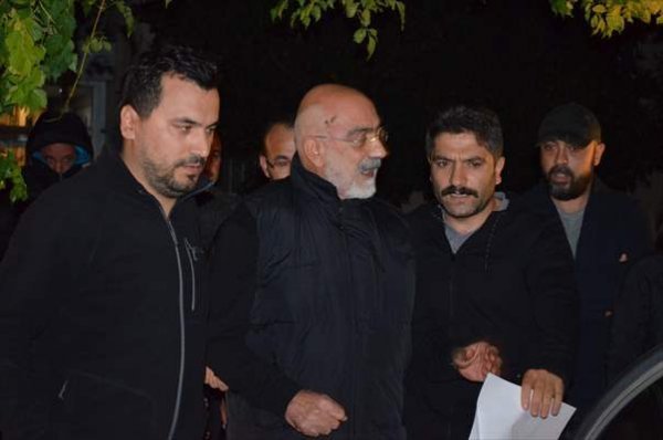 Ahmet Altan yeniden tutuklandı