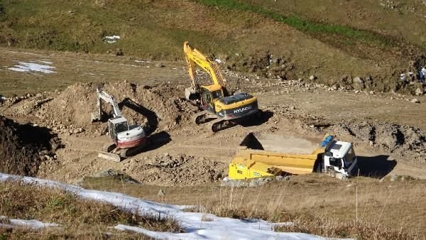 Kurutulan Dipsiz Göl'den geriye kalan arşiv görüntüleri