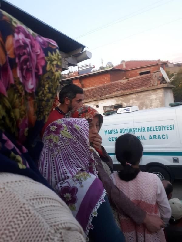 Manisa'da çift ve torunları sobadan sızan gazdan zehirlenerek, öldü -3