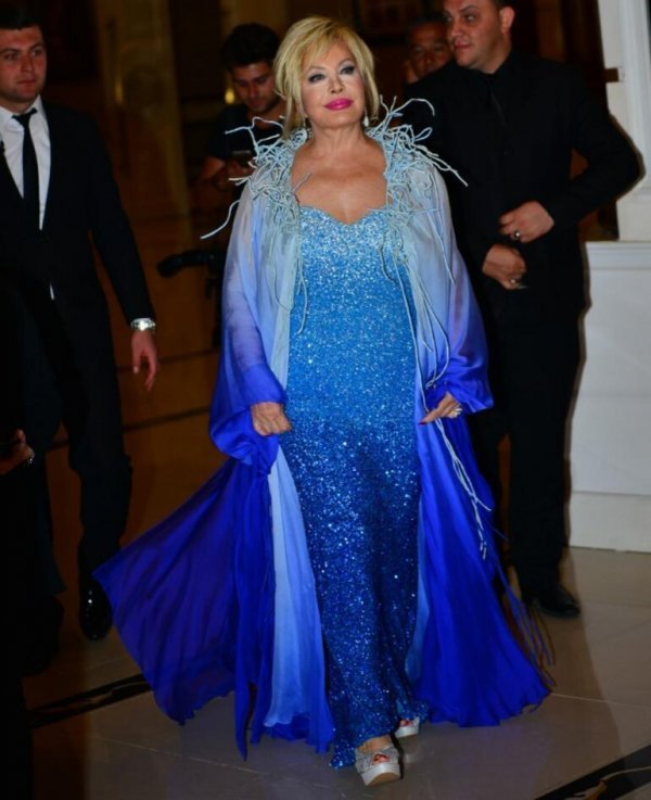 Nebahat Çehre ve Emel Sayın’dan gençlik sırları 