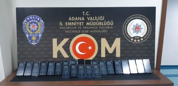 Adana'da terlikten 23 kaçak telefon çıktı