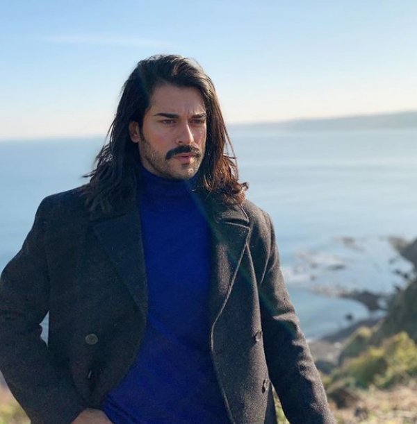 Burak Özçivit Karan'ı neden paylaşmadığını anlattı 