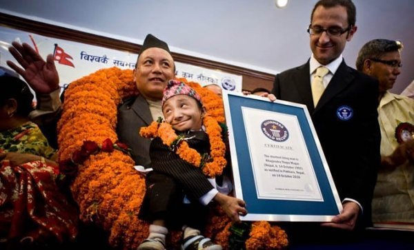 Dünyanın en kısa adamı  öldü 