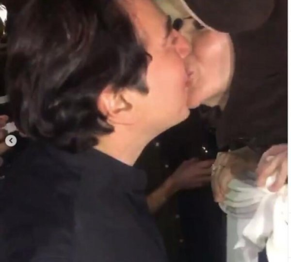 Fazıl Say'ın pastasından eşi çıktı