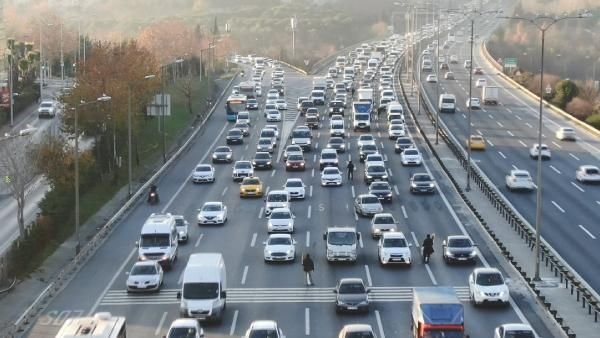 İstanbul'un trafiği en çok onlara yarıyor; gelirleri yazın 6 bin liraya kadar çıkıyor -9