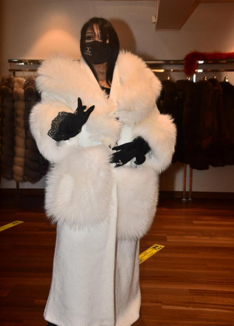 Şoke eden iddia 55 tilki... Bülent Ersoy kürk sevdasından vazgeçmiyor